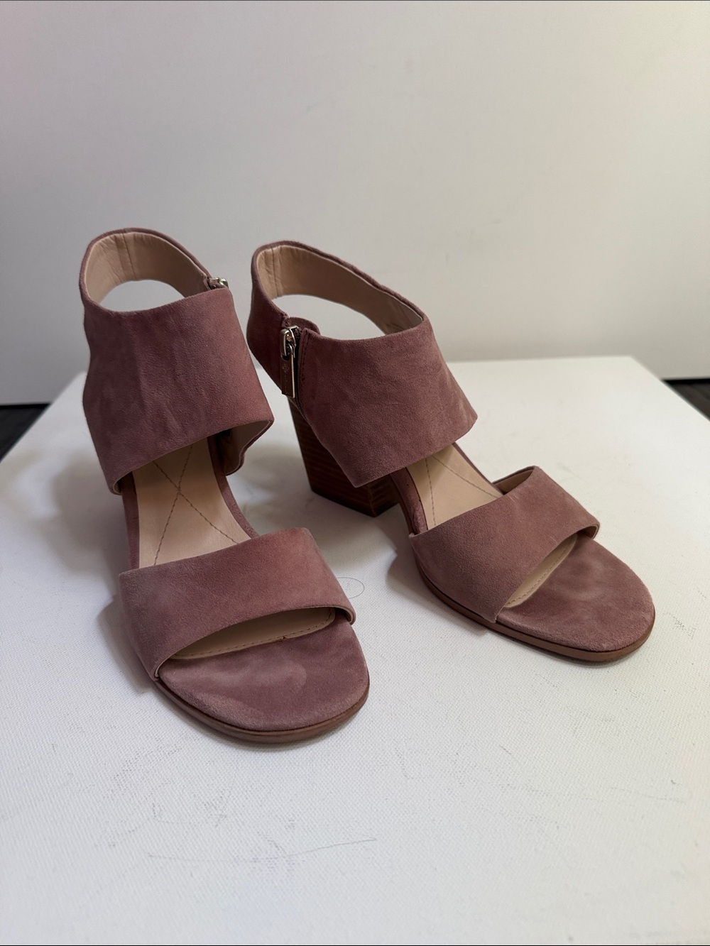 Isola Dusty Rose Suede Block Heel Sandals